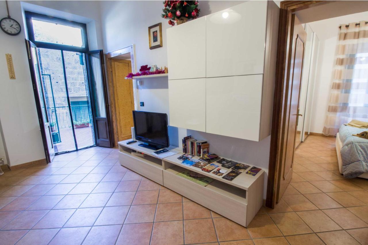 Delizioso Appartamento Da Paola Orvieto Exterior photo